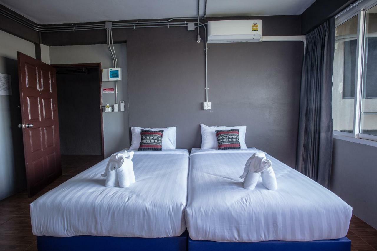 טאק Baan Chang Hotel & Coffee House מראה חיצוני תמונה