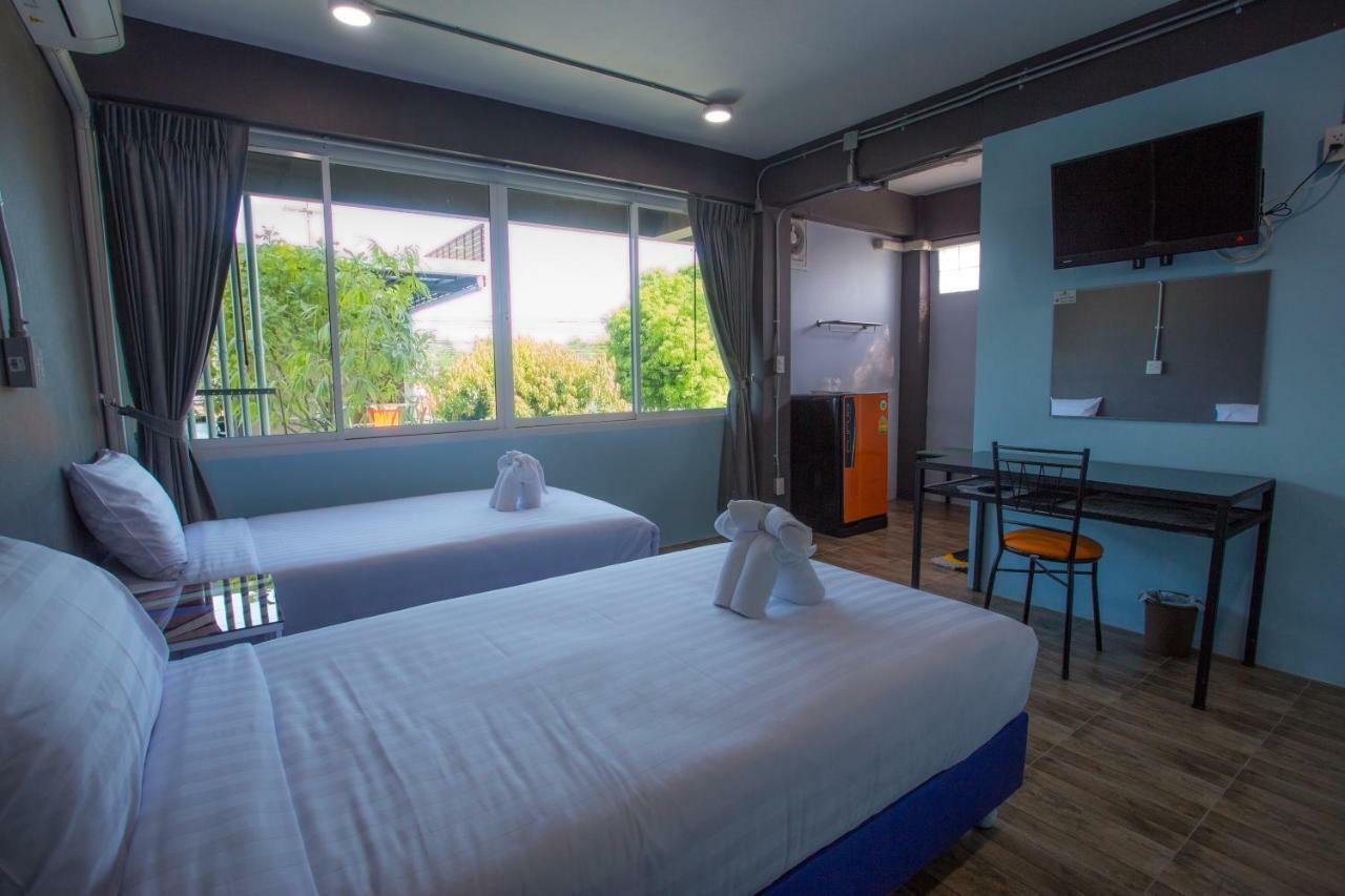 טאק Baan Chang Hotel & Coffee House מראה חיצוני תמונה