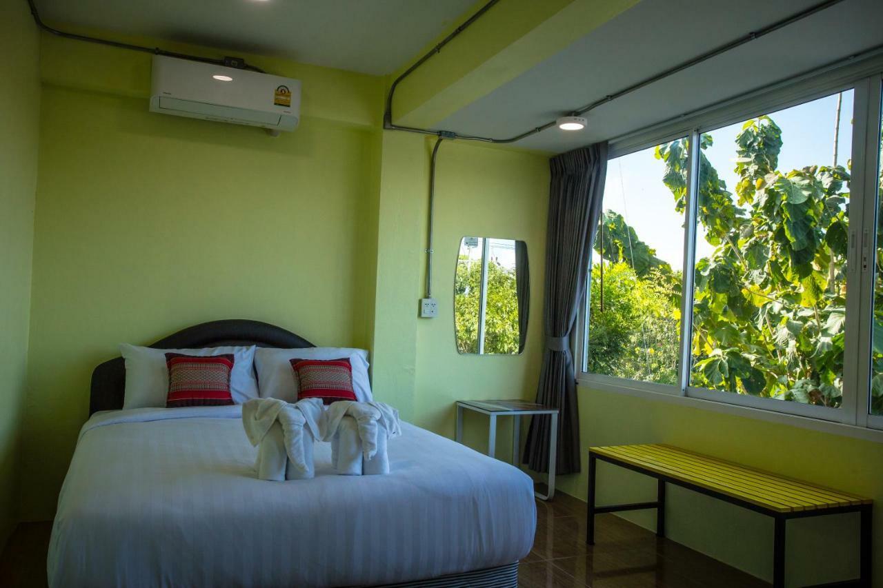 טאק Baan Chang Hotel & Coffee House מראה חיצוני תמונה