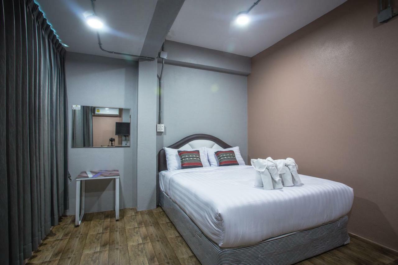 טאק Baan Chang Hotel & Coffee House מראה חיצוני תמונה