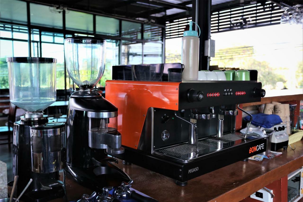 טאק Baan Chang Hotel & Coffee House מראה חיצוני תמונה