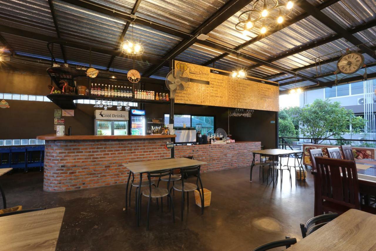 טאק Baan Chang Hotel & Coffee House מראה חיצוני תמונה